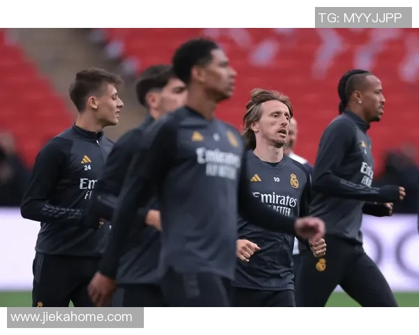 英超精彩对决皇马与多特蒙德战平争议判罚引发全场热议